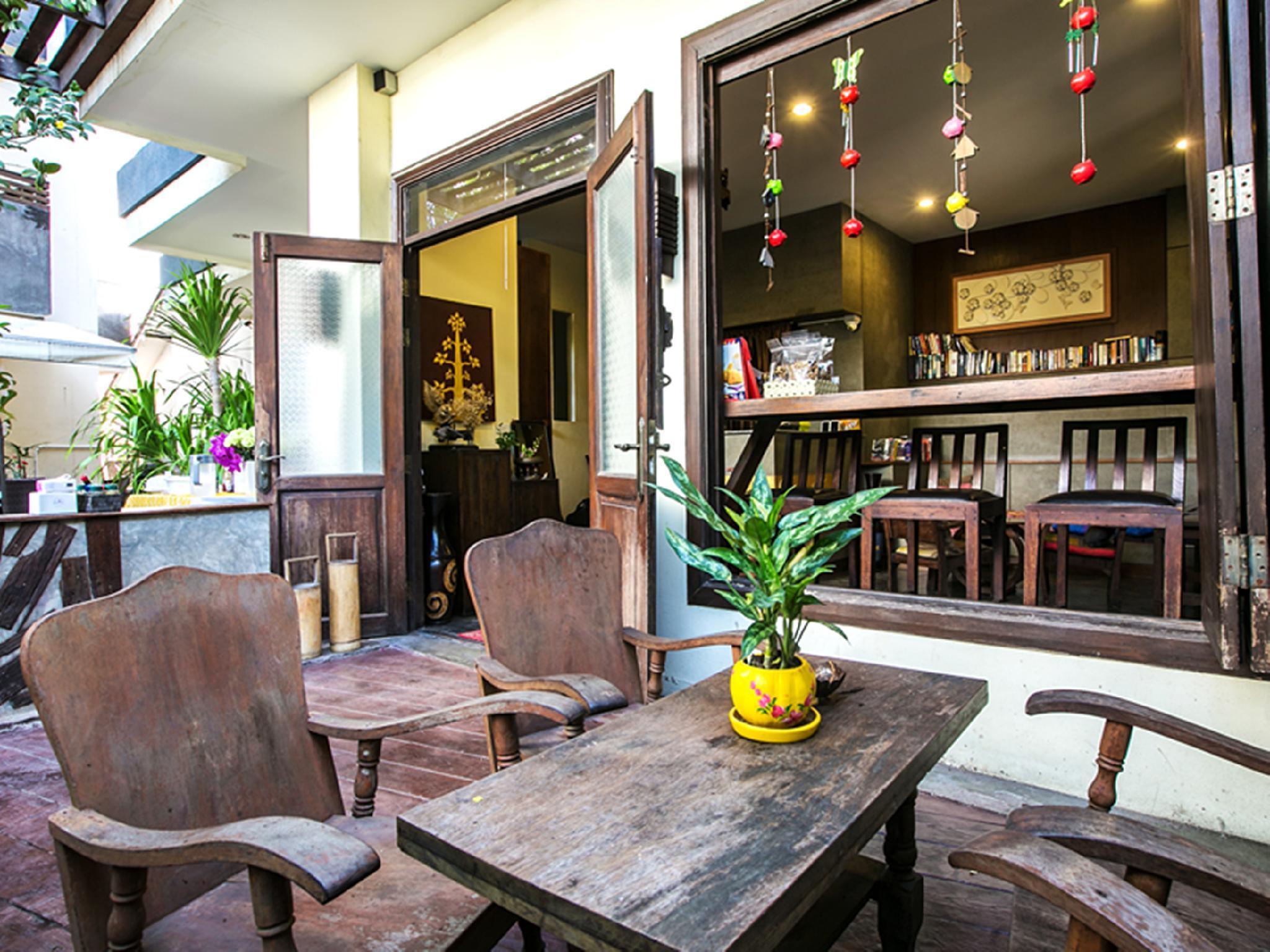 Ban Kong Rao Guesthouse Чиангмай Екстериор снимка