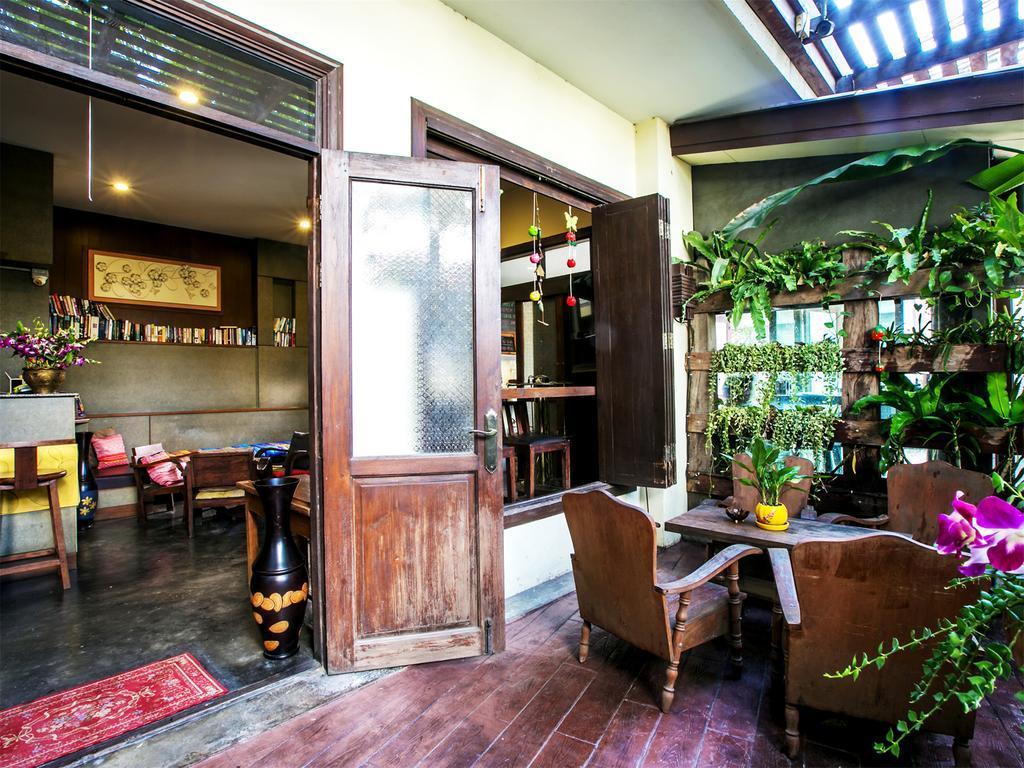 Ban Kong Rao Guesthouse Чиангмай Екстериор снимка