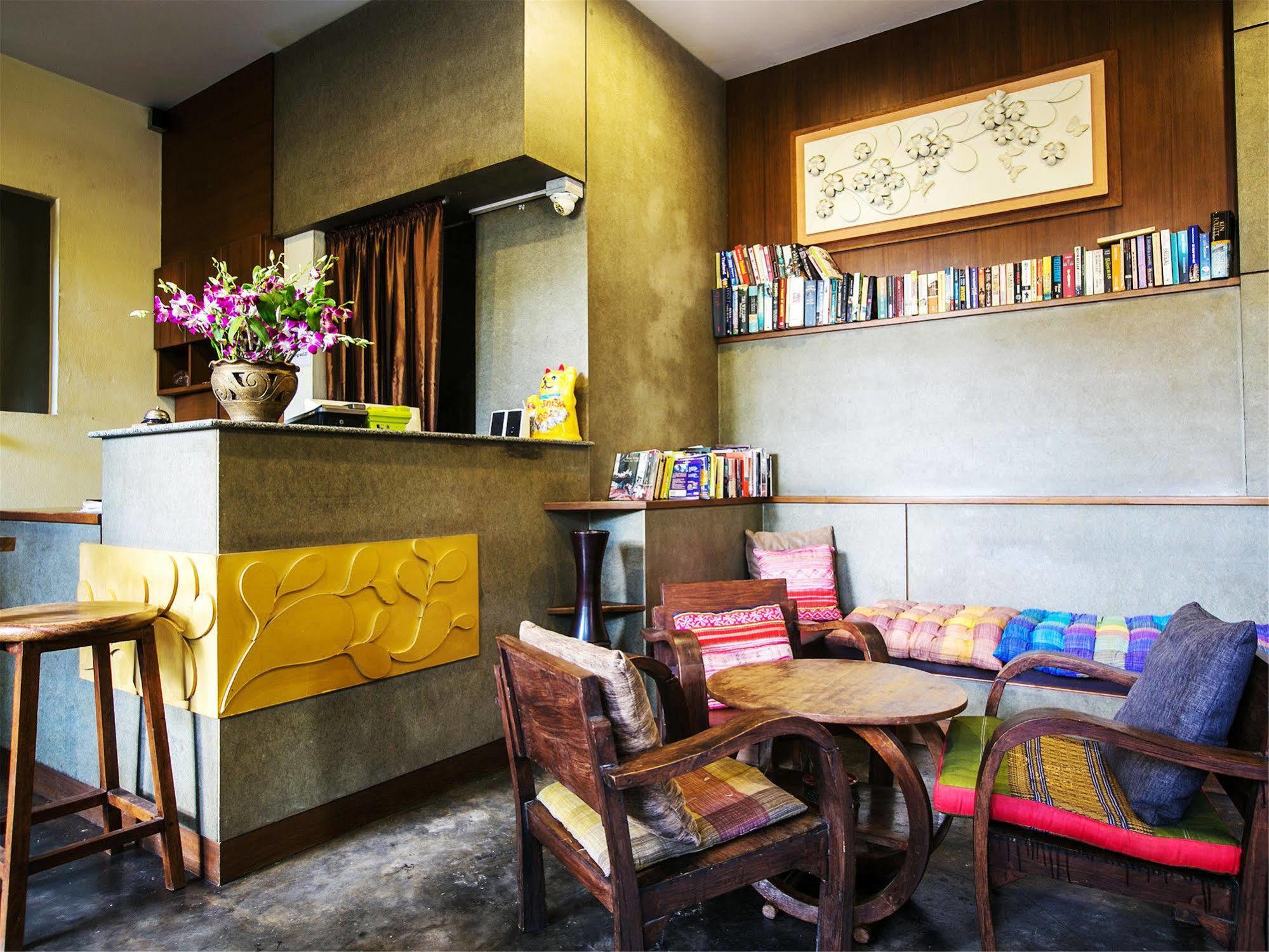 Ban Kong Rao Guesthouse Чиангмай Екстериор снимка